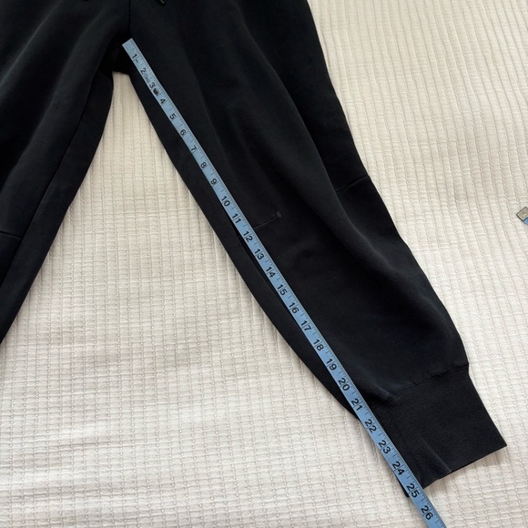 Nike Juniors Black Joggers Size Medium Drawstring Pockets 25" Inseam - Picture 9 of 9